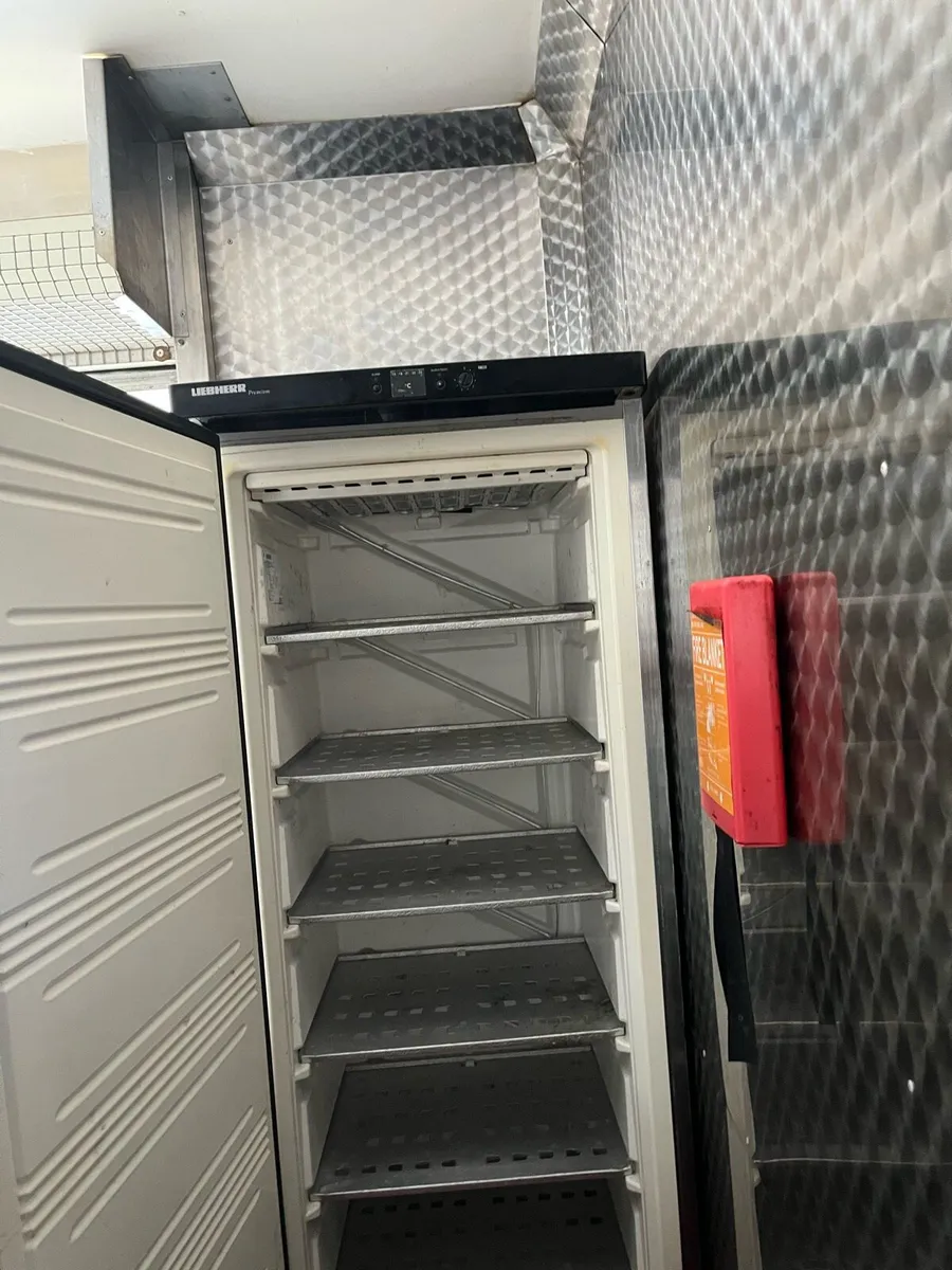 Catering Trailer 20ft - Image 3