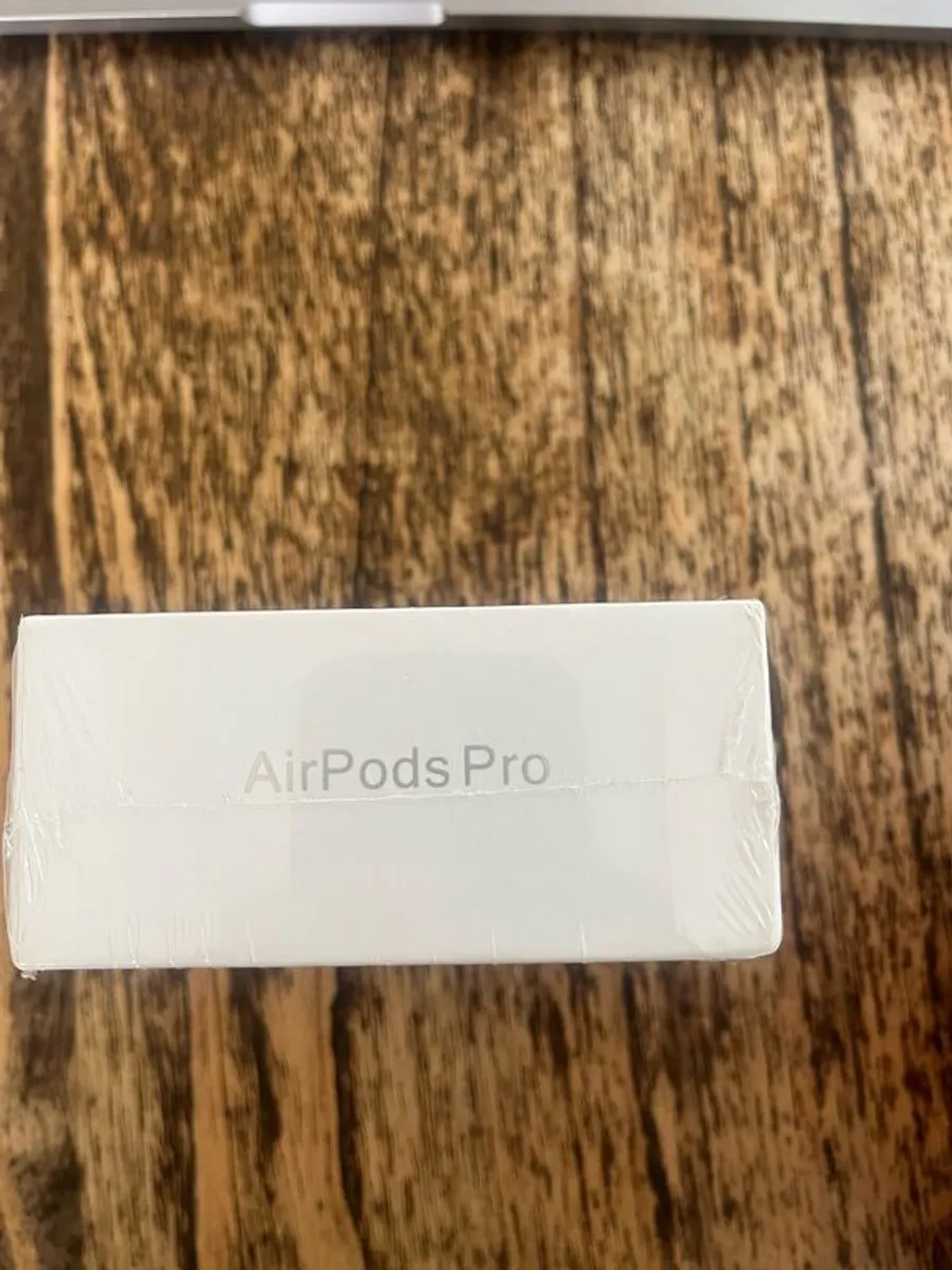 Apple AirPods Pro - Image 4