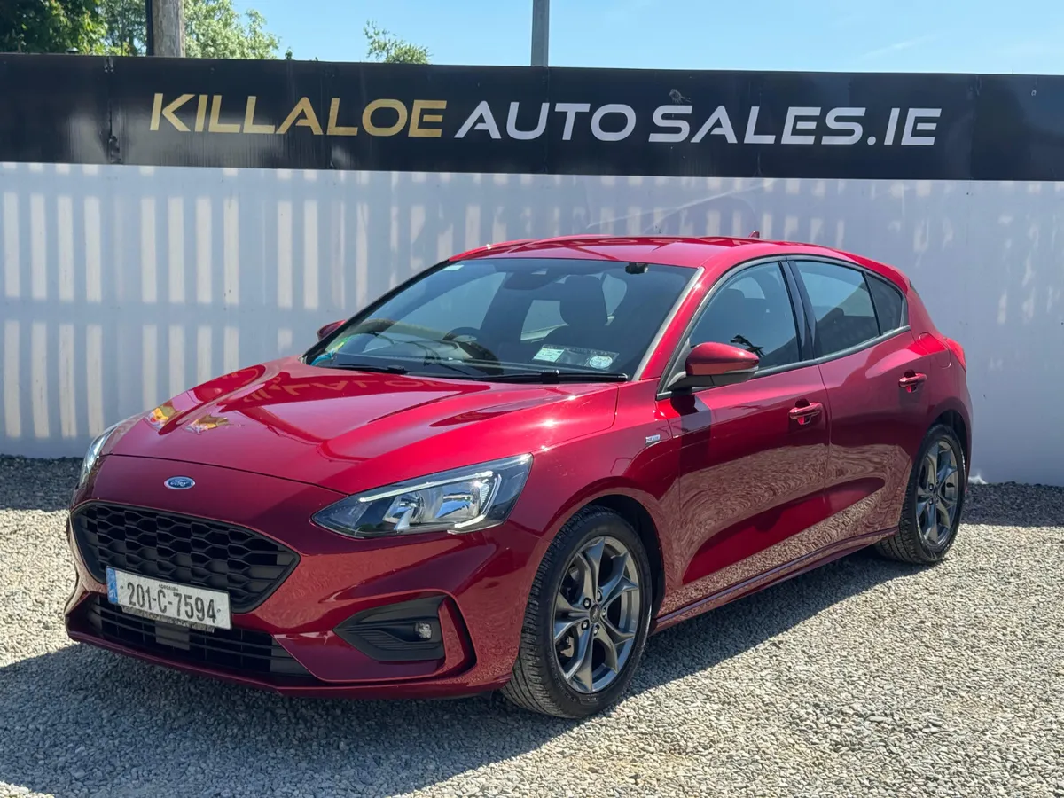 202Ford Focus 1.0 Petrol ST-Line (Very Low miles) - Image 3