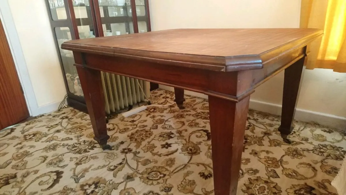 Dining Room Table - Image 1