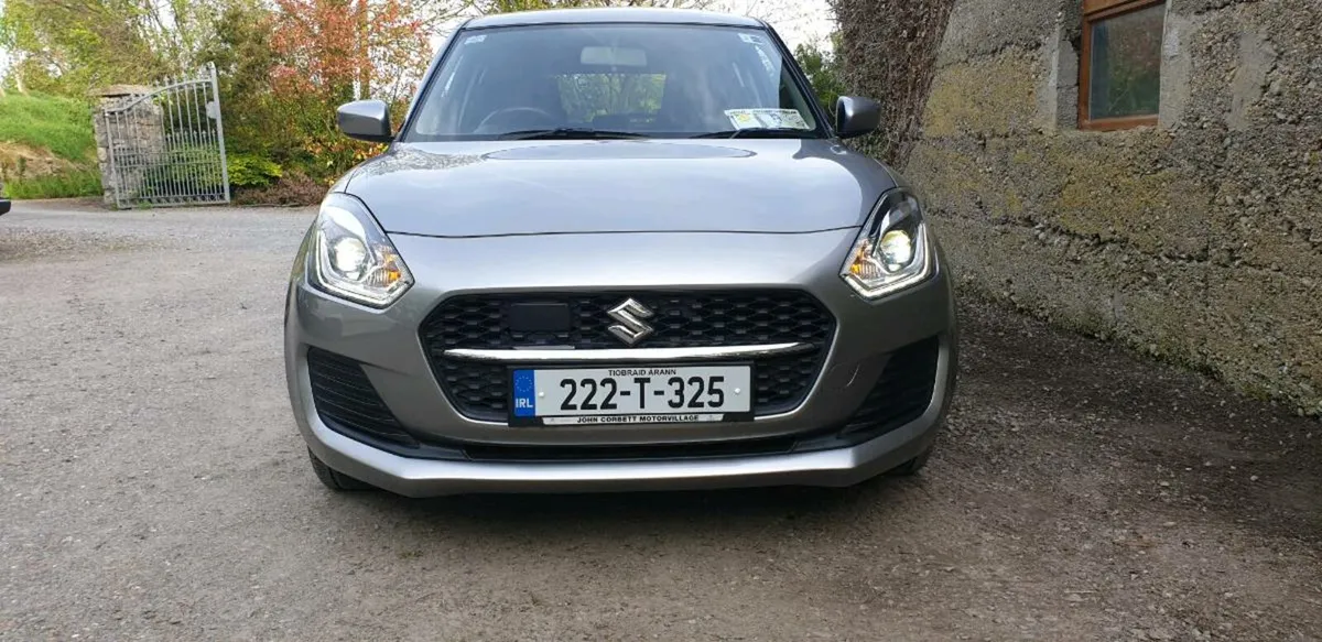 2022 Suzuki Swift 1.2 Fueljet Hybrid - Image 2