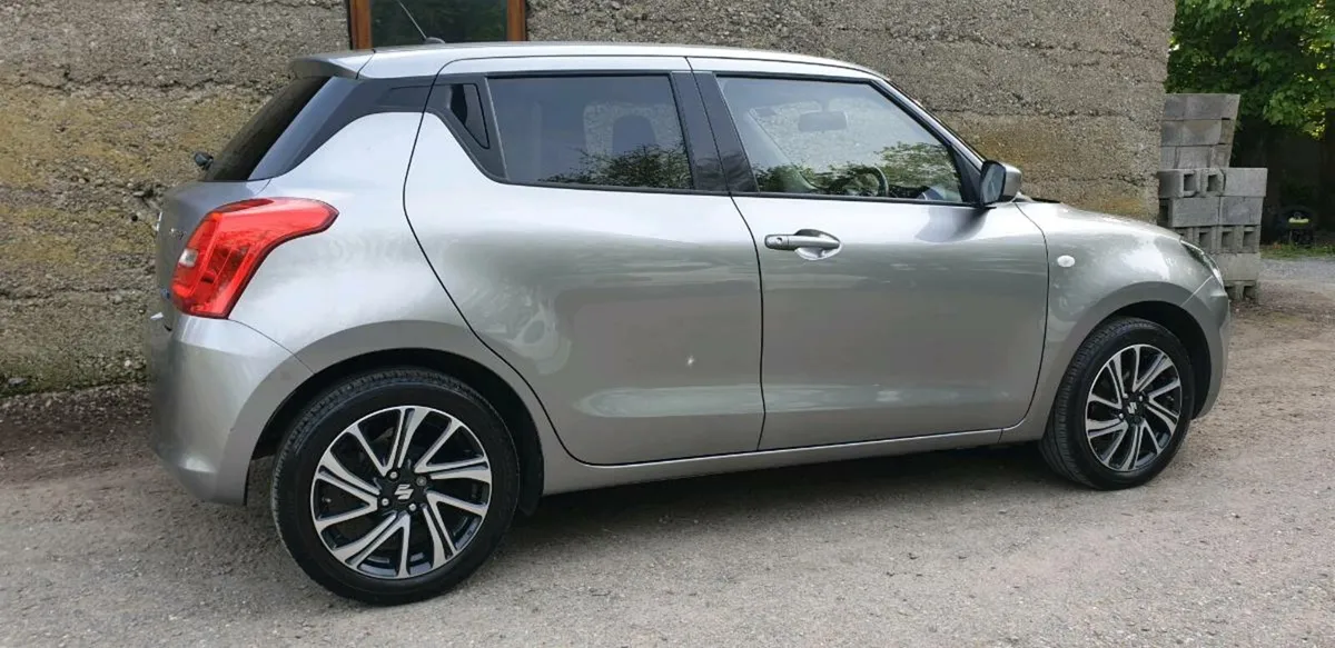 2022 Suzuki Swift 1.2 Fueljet Hybrid - Image 3
