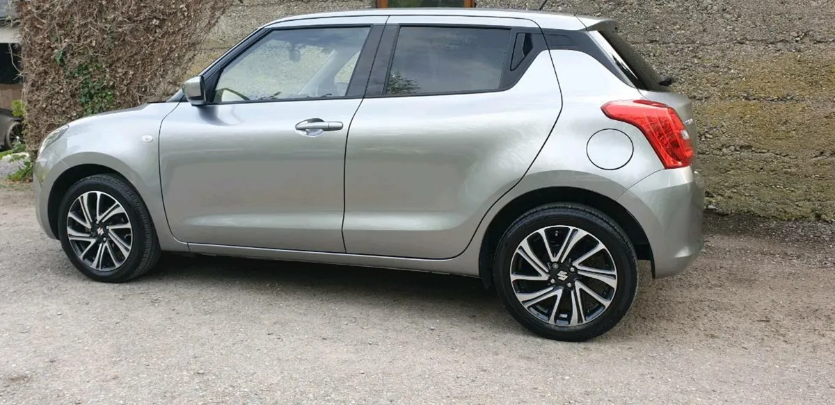 2022 Suzuki Swift 1.2 Fueljet Hybrid - Image 4