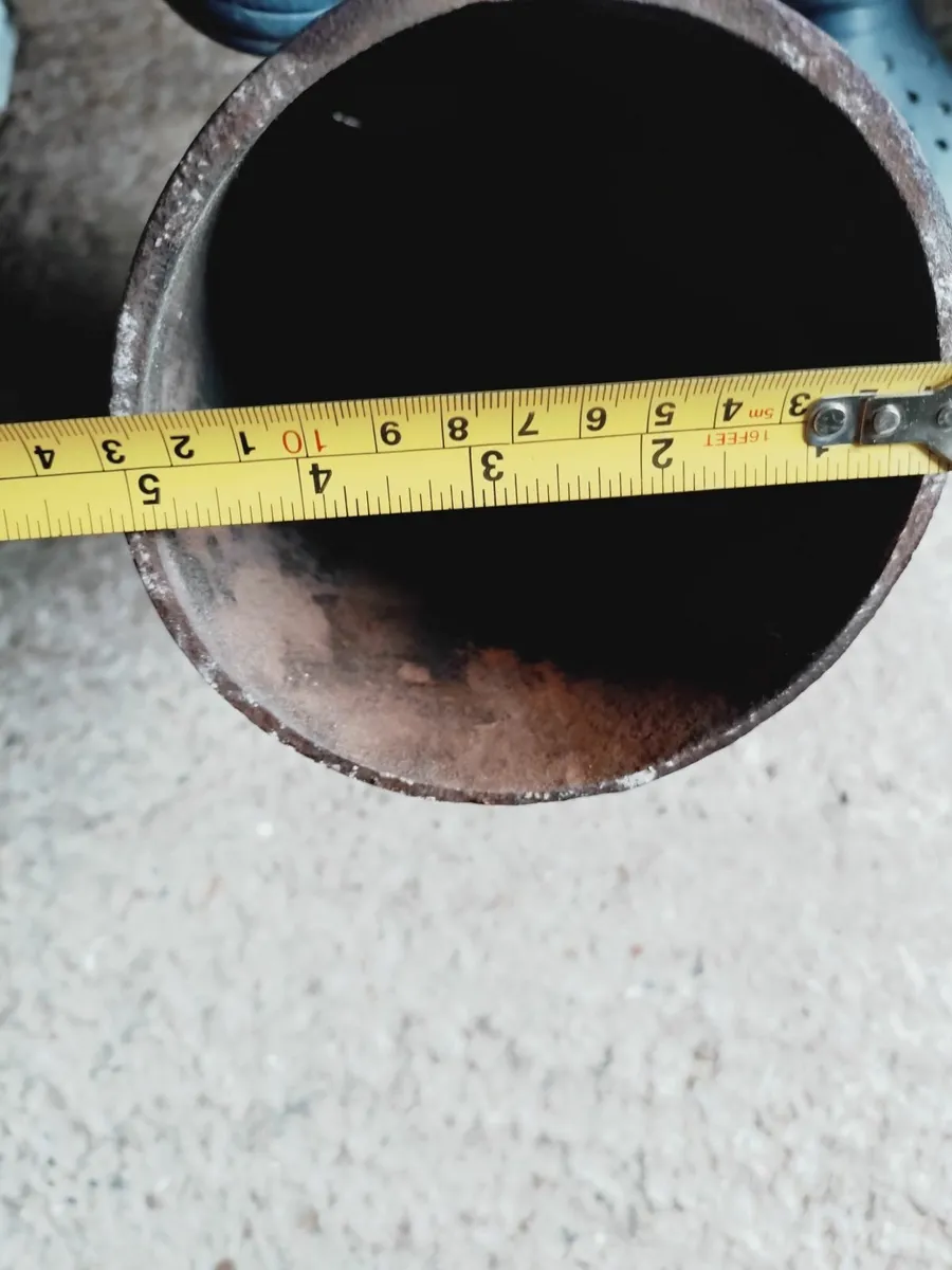 Stove pipe bend (cast iron) - Image 1