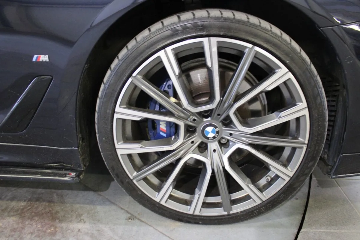 BMW 5 Series 530E M Sport Auto G30 - Image 4