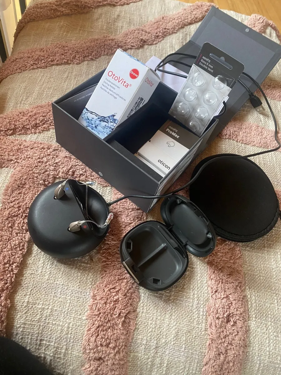 Hearing aids - Image 1