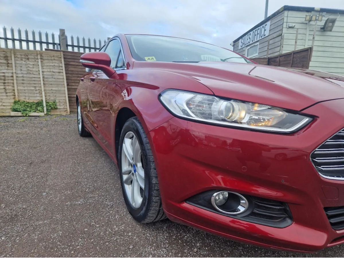 Ford Mondeo ZETEC 1.6 TDCI 115PS 4DR - Image 2