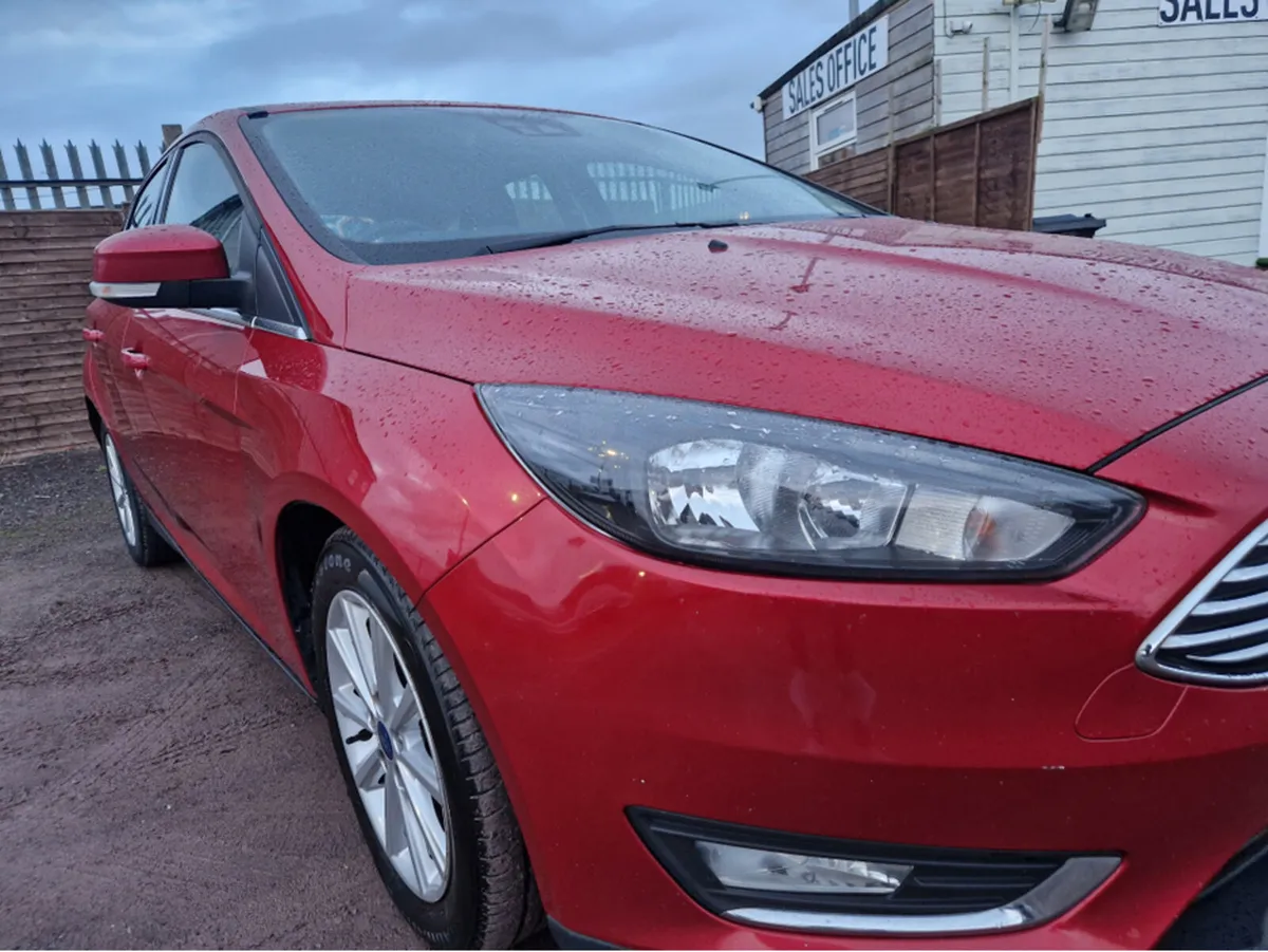 Ford Focus 1.5 TDCI TITANIUM S/S 12 120PS 5DR - Image 2