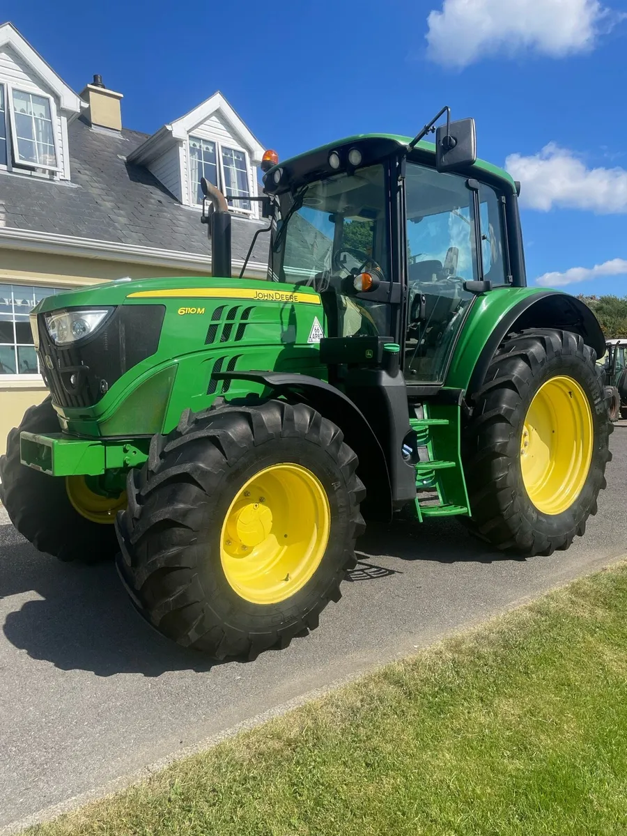 2017 John Deere 6110M - Image 1