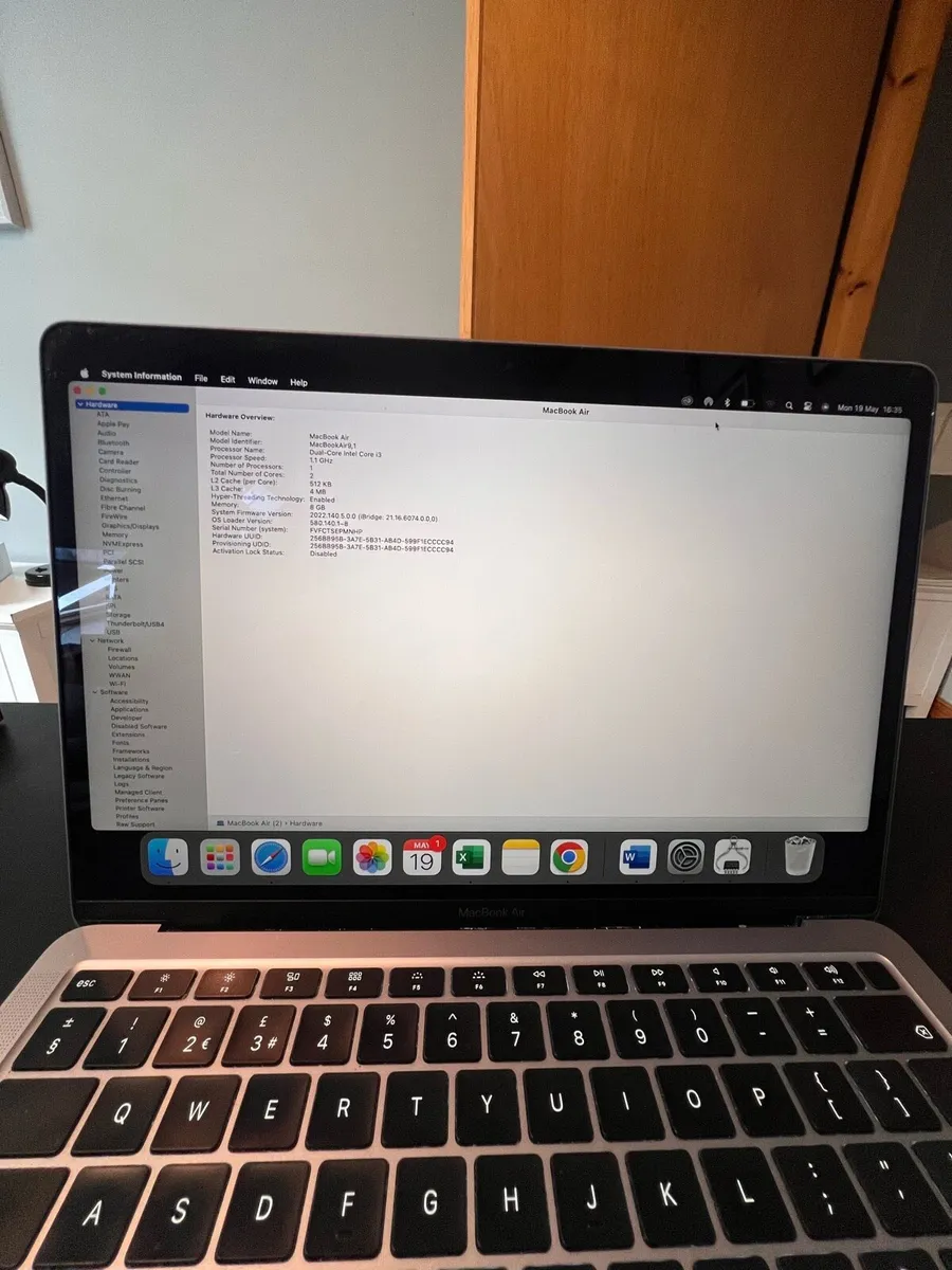 MacBook Air 13” Space Grey 2020 - Image 2