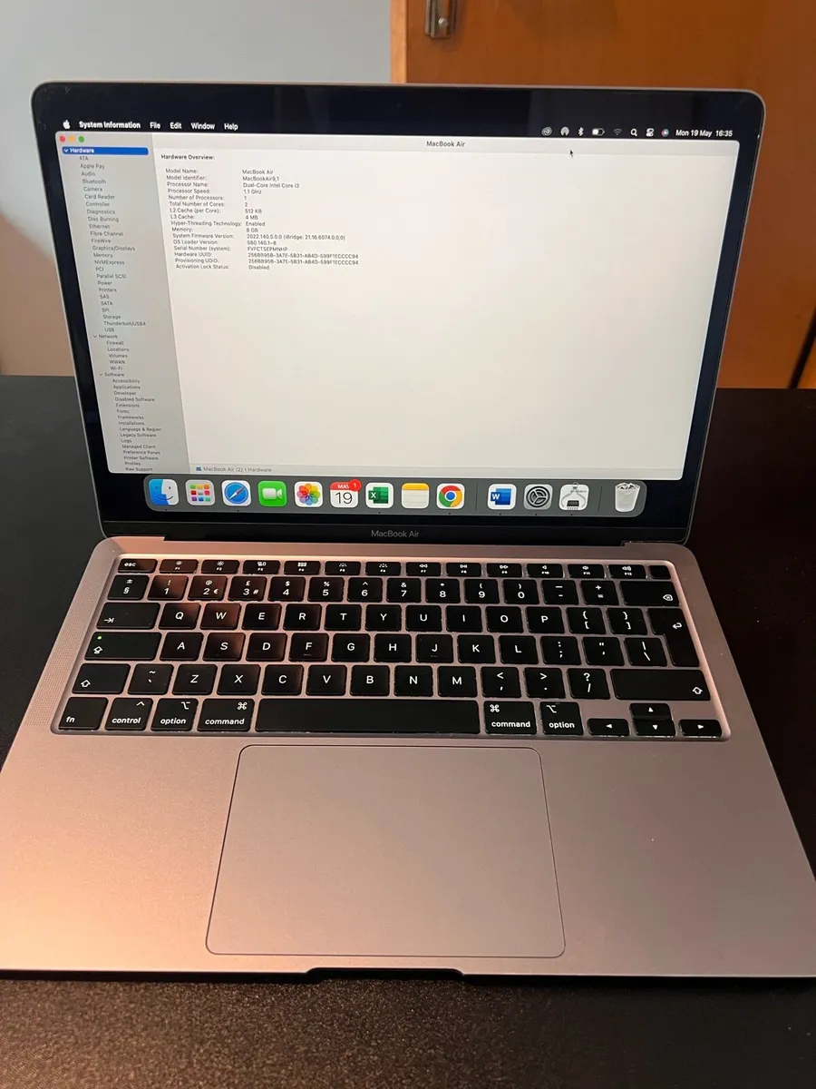 MacBook Air 13” Space Grey 2020 - Image 3