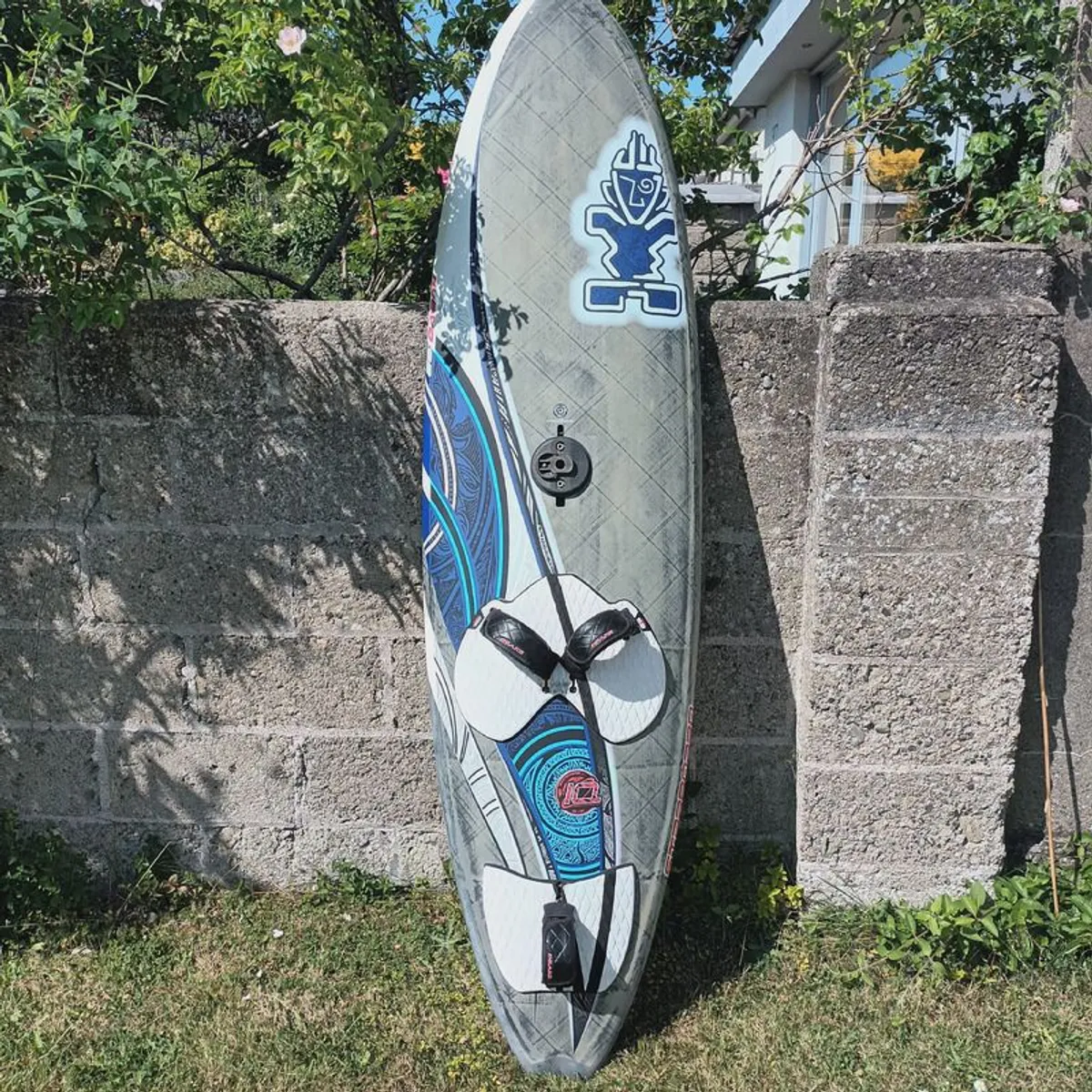 Windsurfing wave board - Image 1