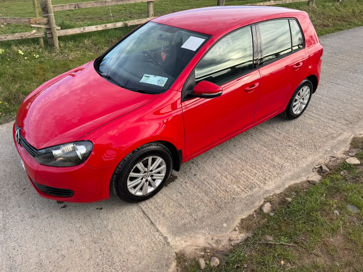 Volkswagen Golf,1.2TSI,starting and driving well - Image 1