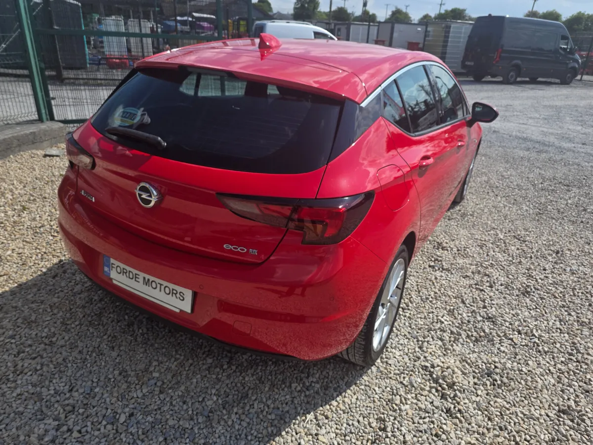 Opel Astra 2017 - Image 4