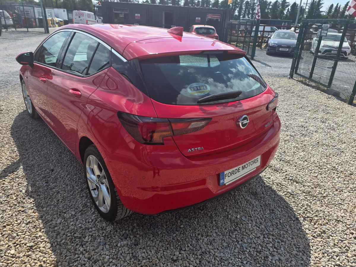Opel Astra 2017 - Image 3