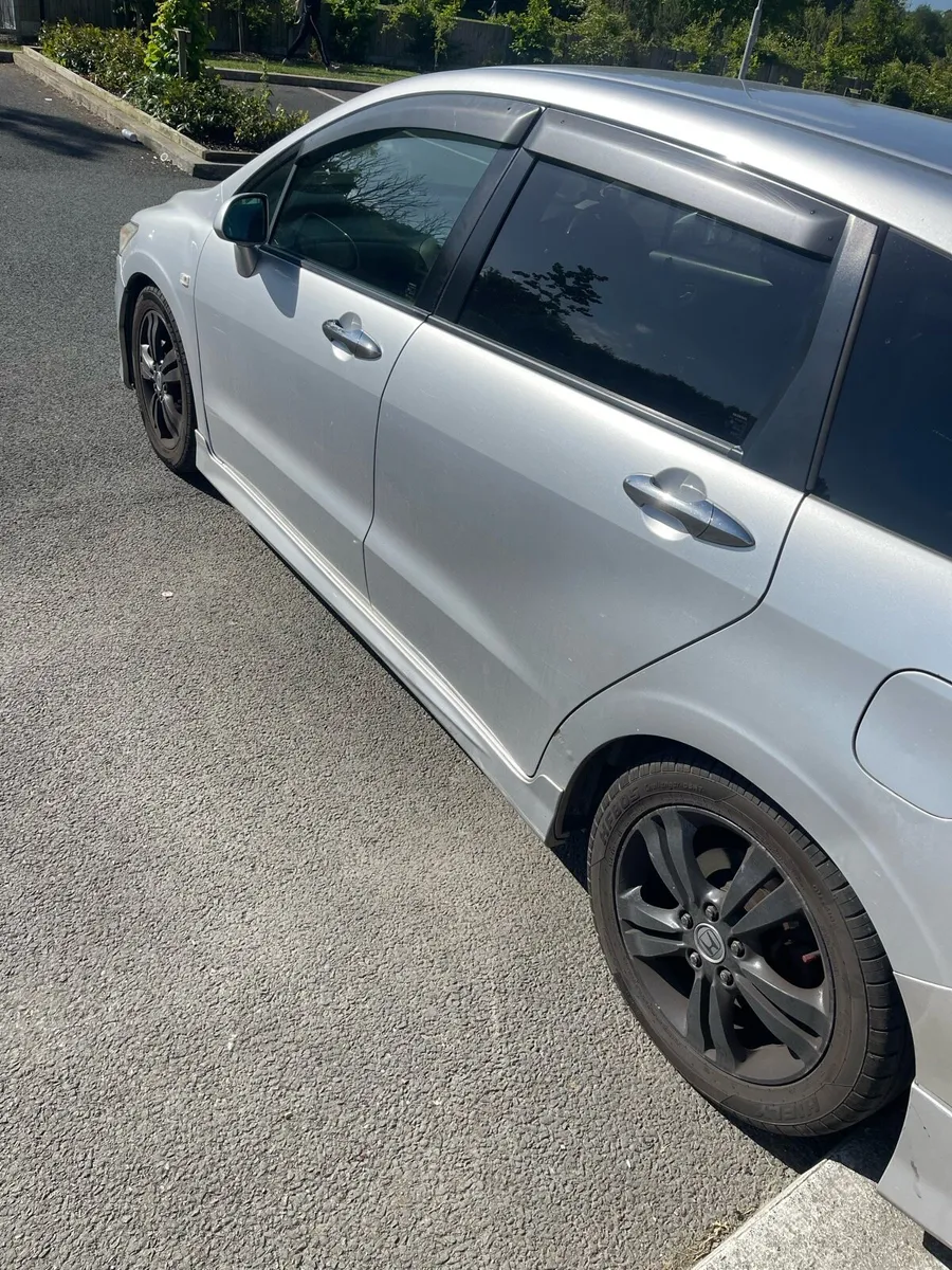 Honda stream RSZ - Image 3