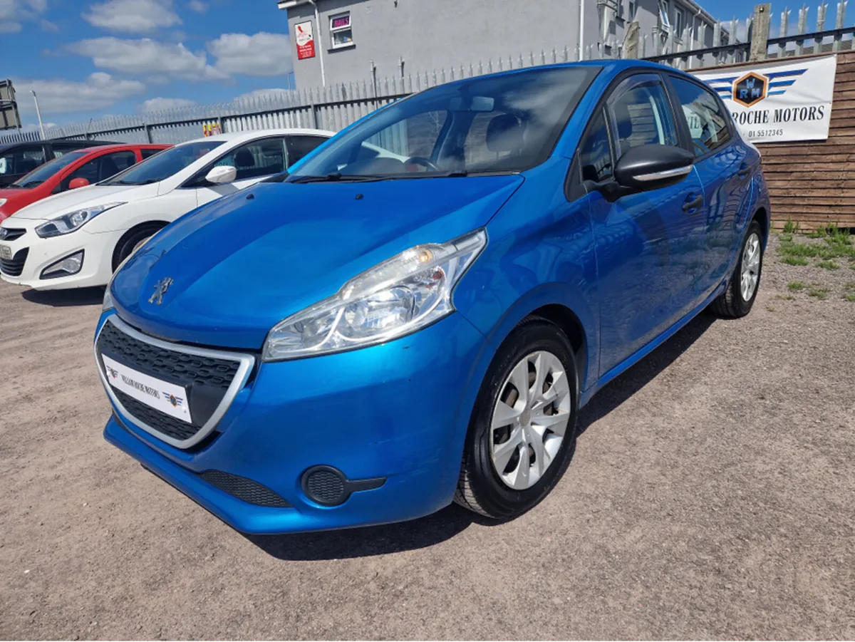 Peugeot 208 ACCESS 1.4 HDI 4DR - Image 4