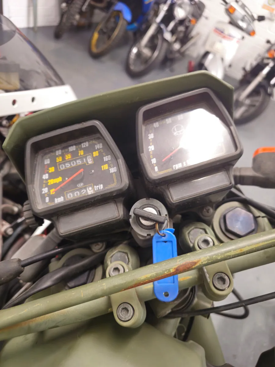1992 Cagiva W12 - Image 2