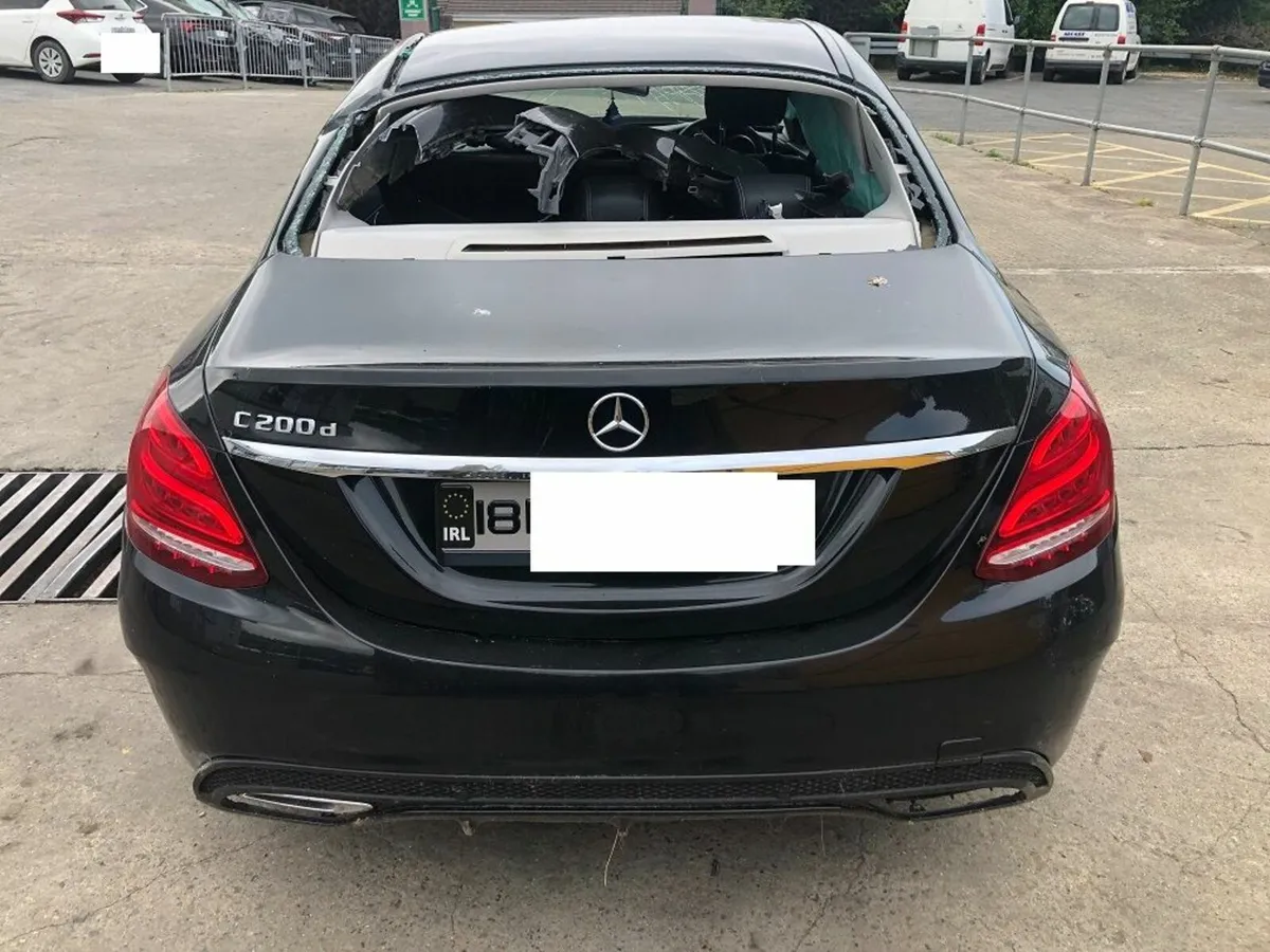 2018 MERCEDES C200 1.6 dsl (for parts only) - Image 2