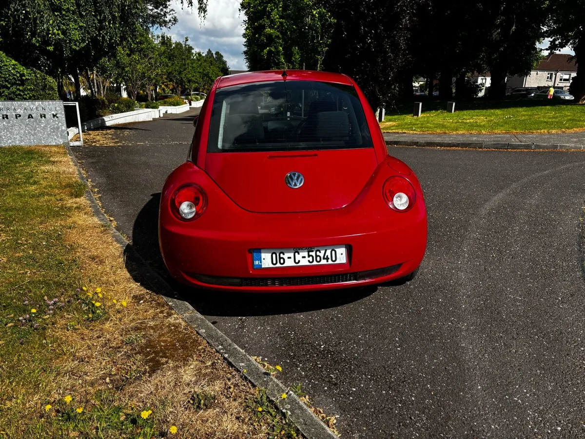 VW Bettle - Image 4