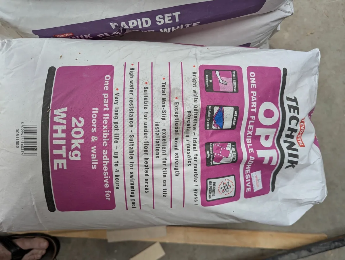 Tile adhesive and Floor Leveling Compound - Image 3