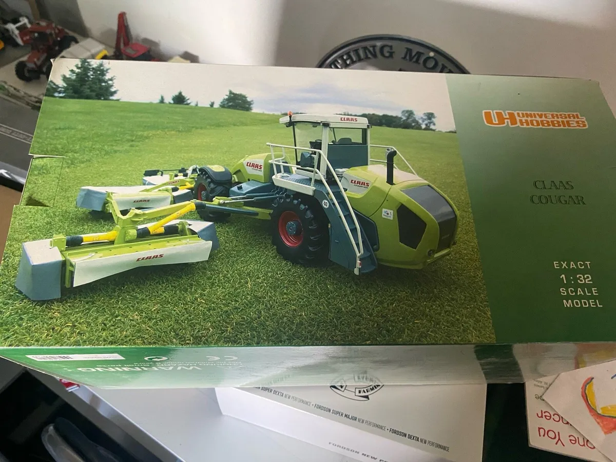 Claas cougar universal hobbies 1:32 - Image 1