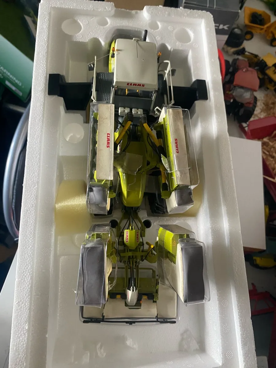 Claas cougar universal hobbies 1:32 - Image 4