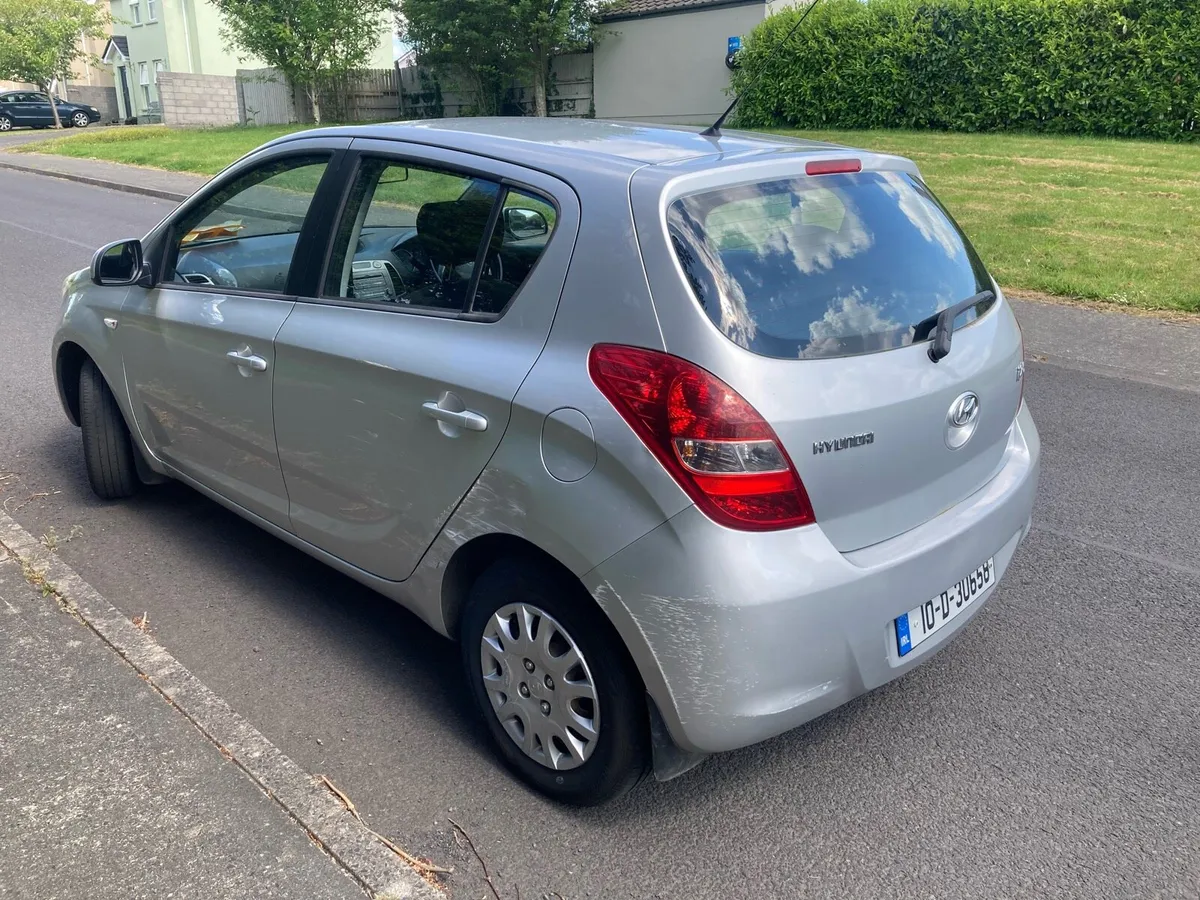 2010 HYUNDAI I20 , 1.2 petrol. NCT Dec 2025 - Image 3