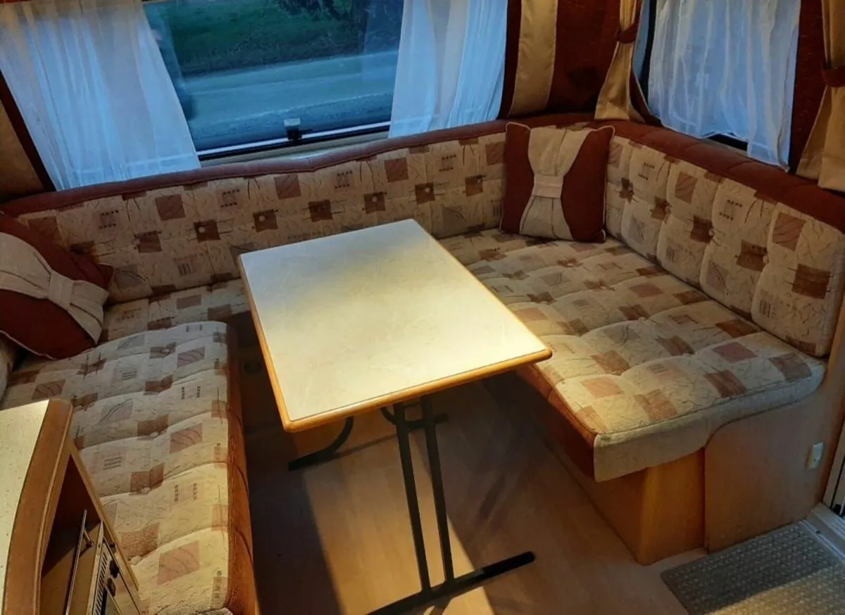 Caravan - Image 3