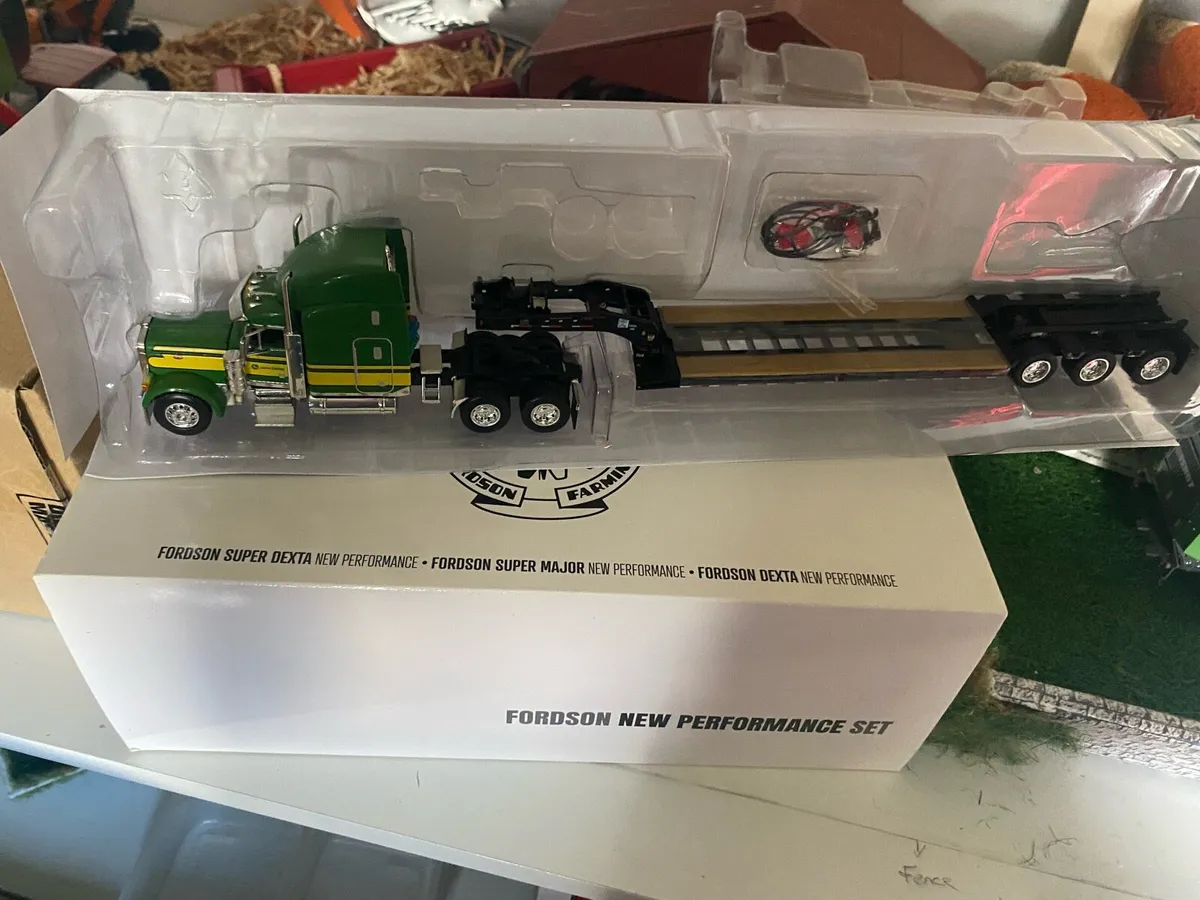 John Deere truck 1:64 - Image 2