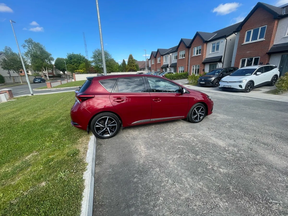 Toyota Auris - Image 3