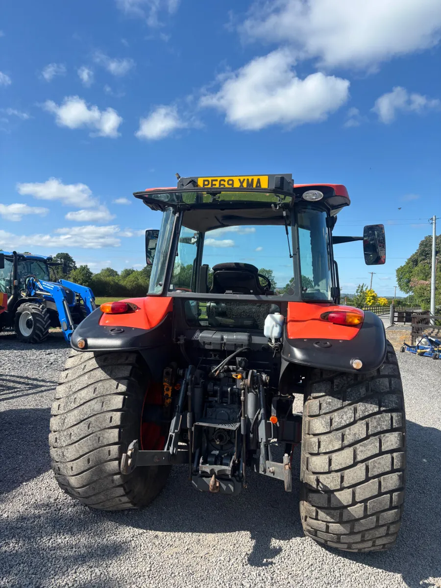 Kubota  M5091 Tractor - Image 4