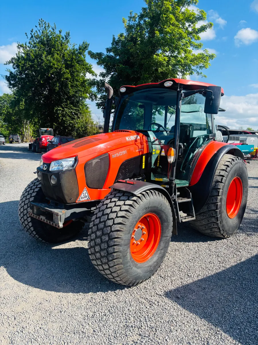Kubota  M5091 Tractor - Image 1
