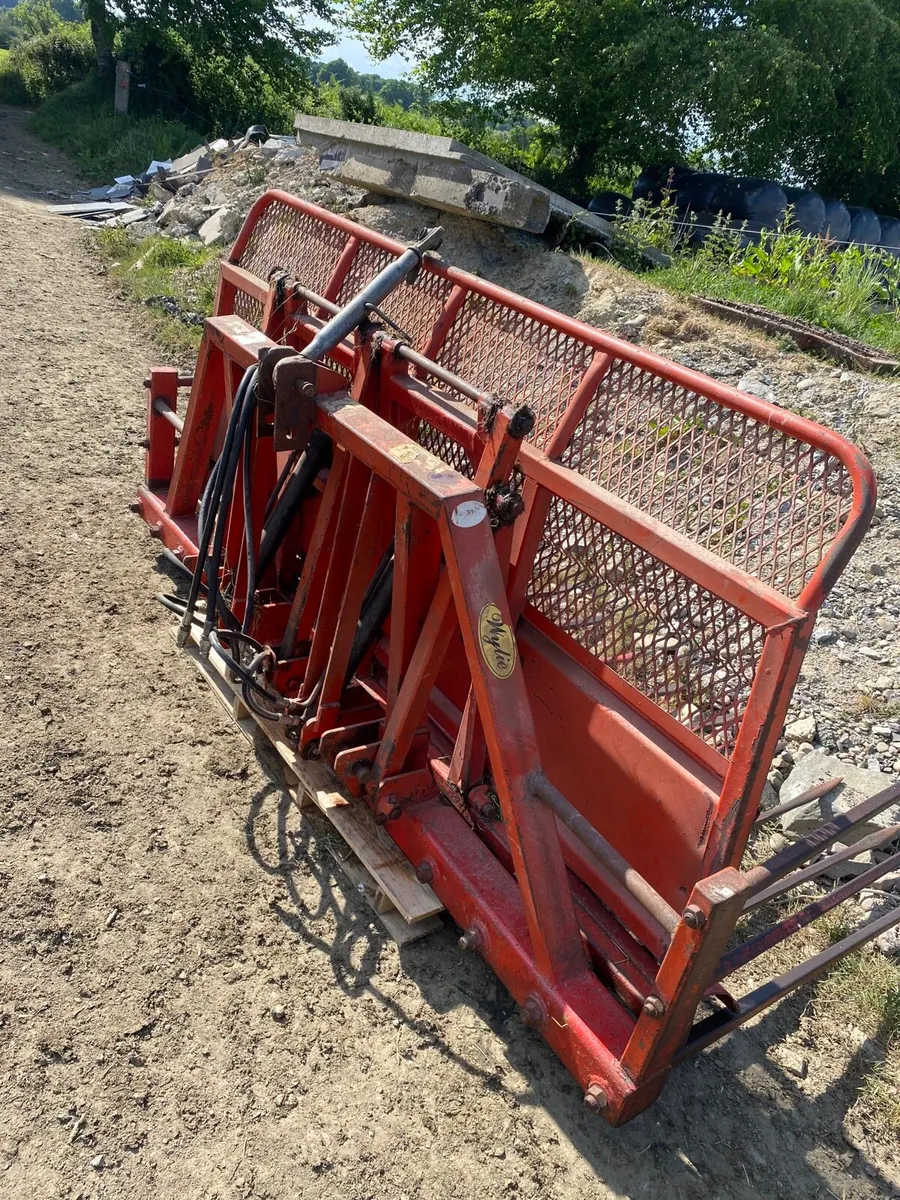 8ft Wylie Push-off buckrake - Image 1