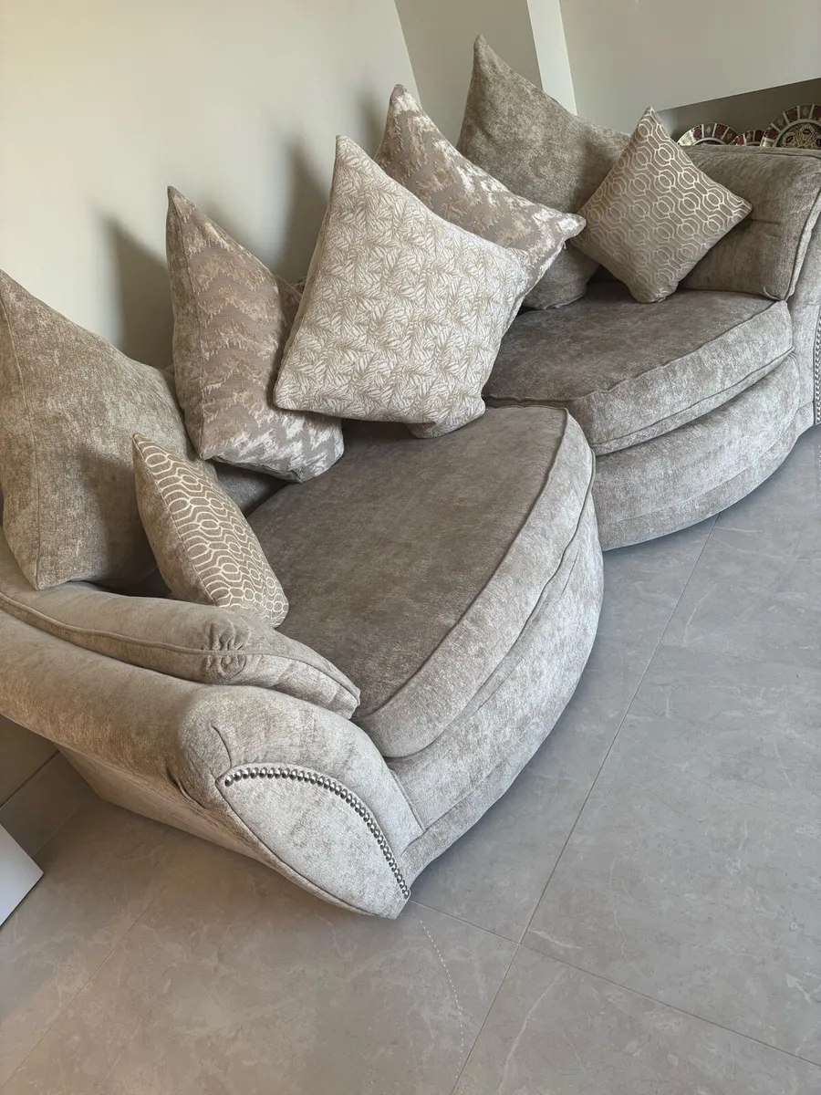 Sofas - Image 2