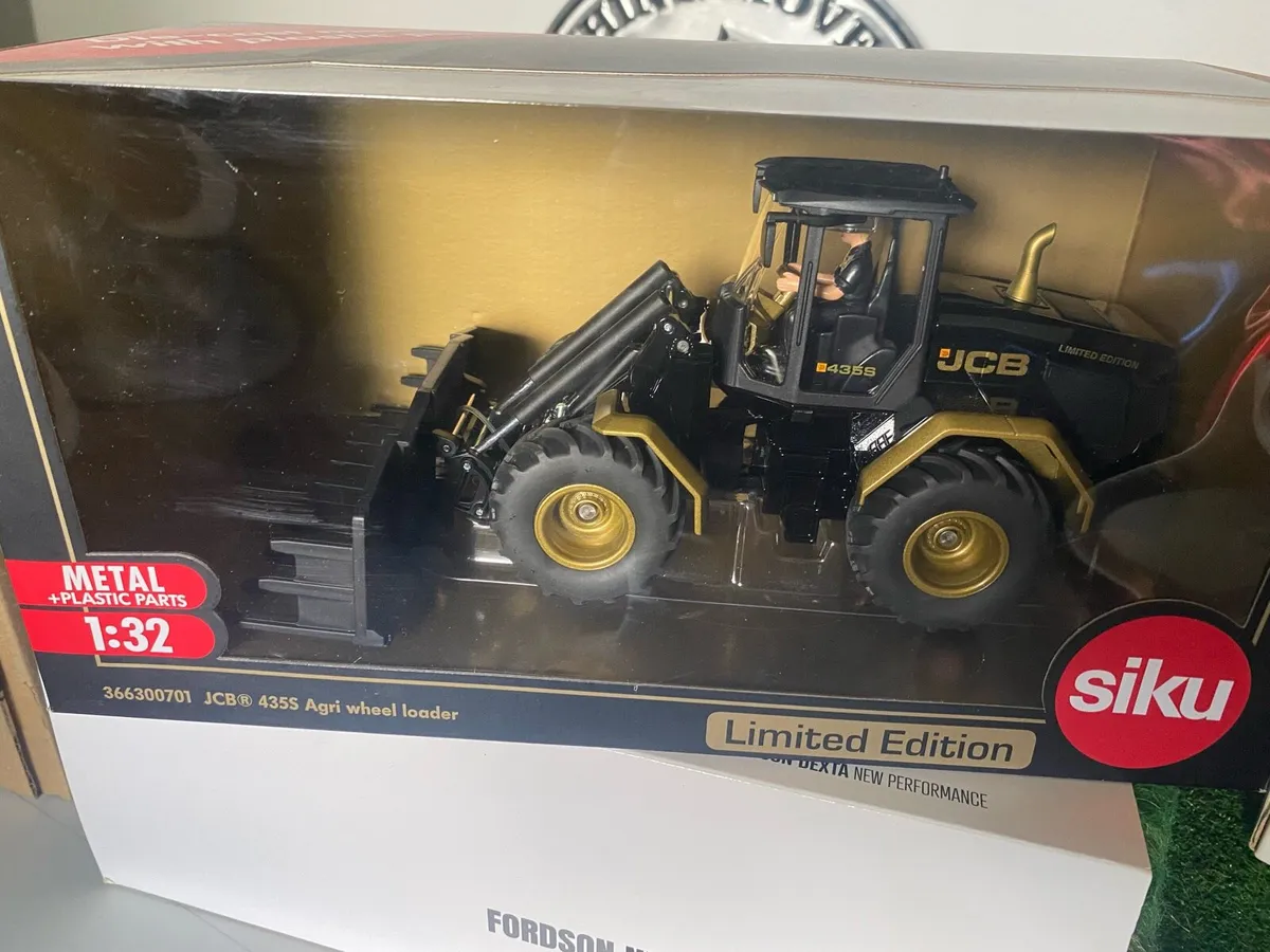 Siku jcb loading shovel 1:32 - Image 2
