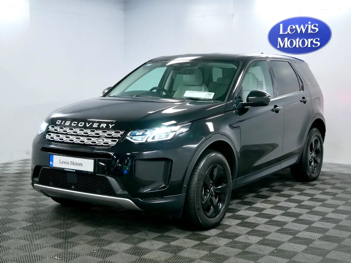 2021 Land Rover Discovery Sport P300e S - Image 4