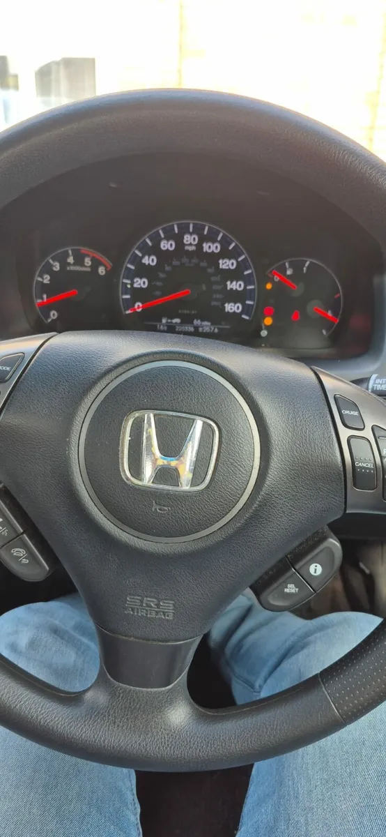 Honda accord 2008 - Image 4