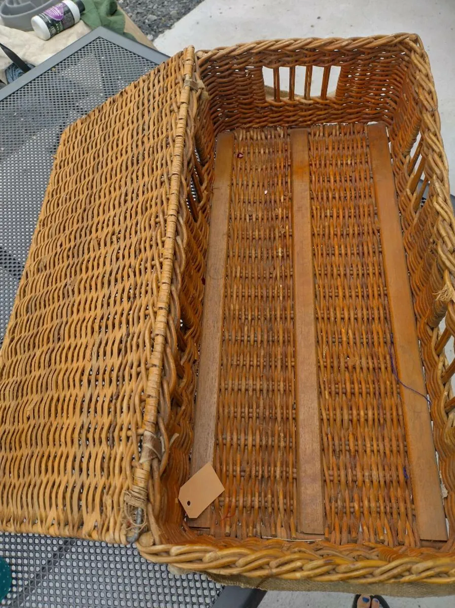Vintage items clearance as bundle or individually - Image 1