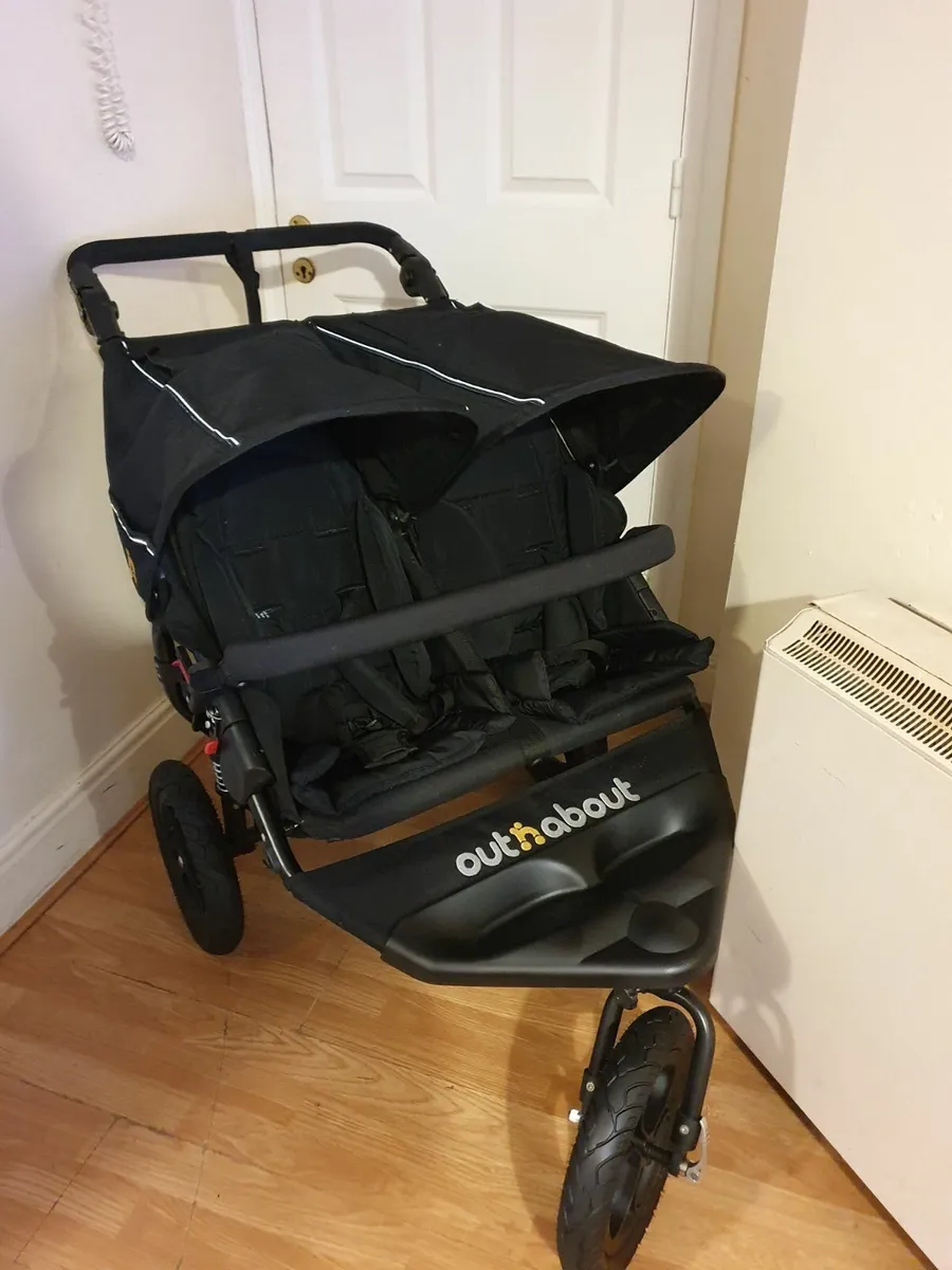 Very good condition out N about - Image 3