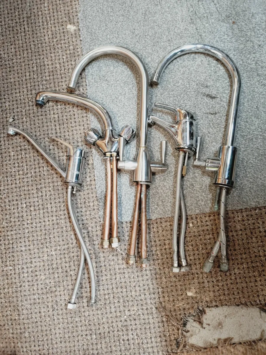 5 kitchen mixer taps (used)