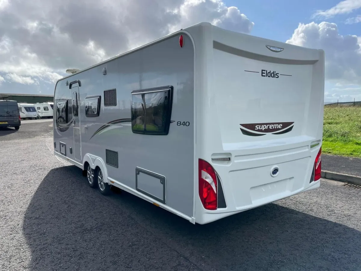 2018 ELDDIS SUPREME 840 8FT WIDE 6/7 BERTH - Image 2