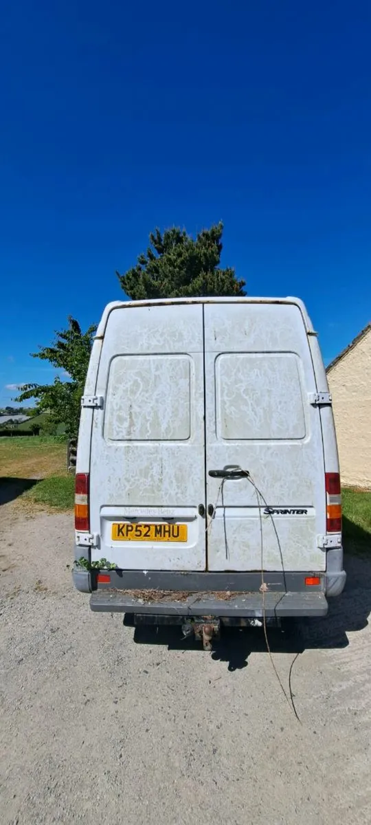 Mercedes sprinter 311 Yr 2002 Medium  Wheell Base - Image 4