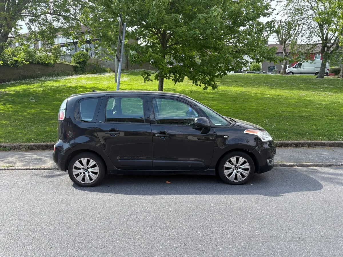 Citroen C3 Picasso 2010 - Image 1