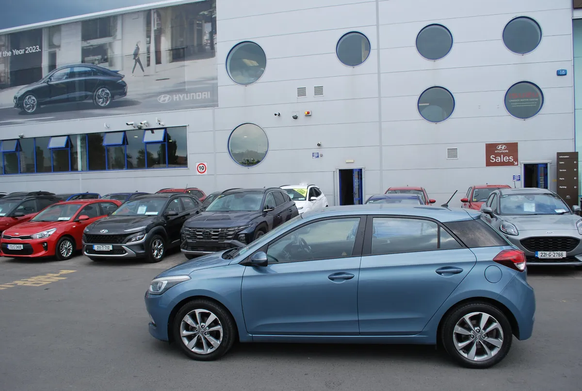 Hyundai i20 2016 - Image 2