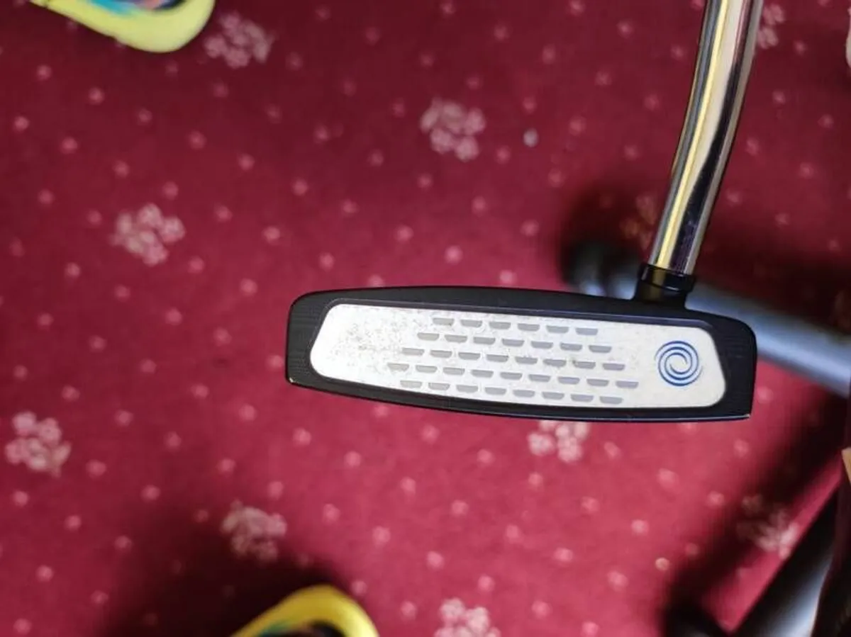 Ping G400 Driver Odessy 2 ball Ten putter - Image 3