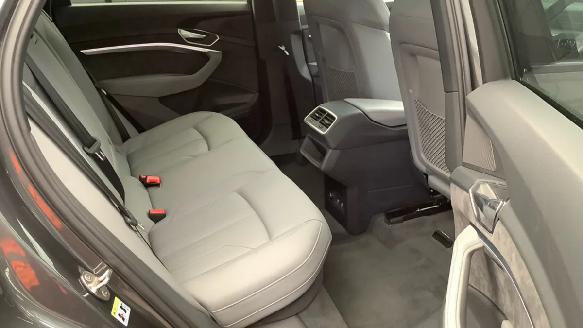 AUDI E-TRON BLACK EDITION 55 95 Kwh BATTERY - Image 4