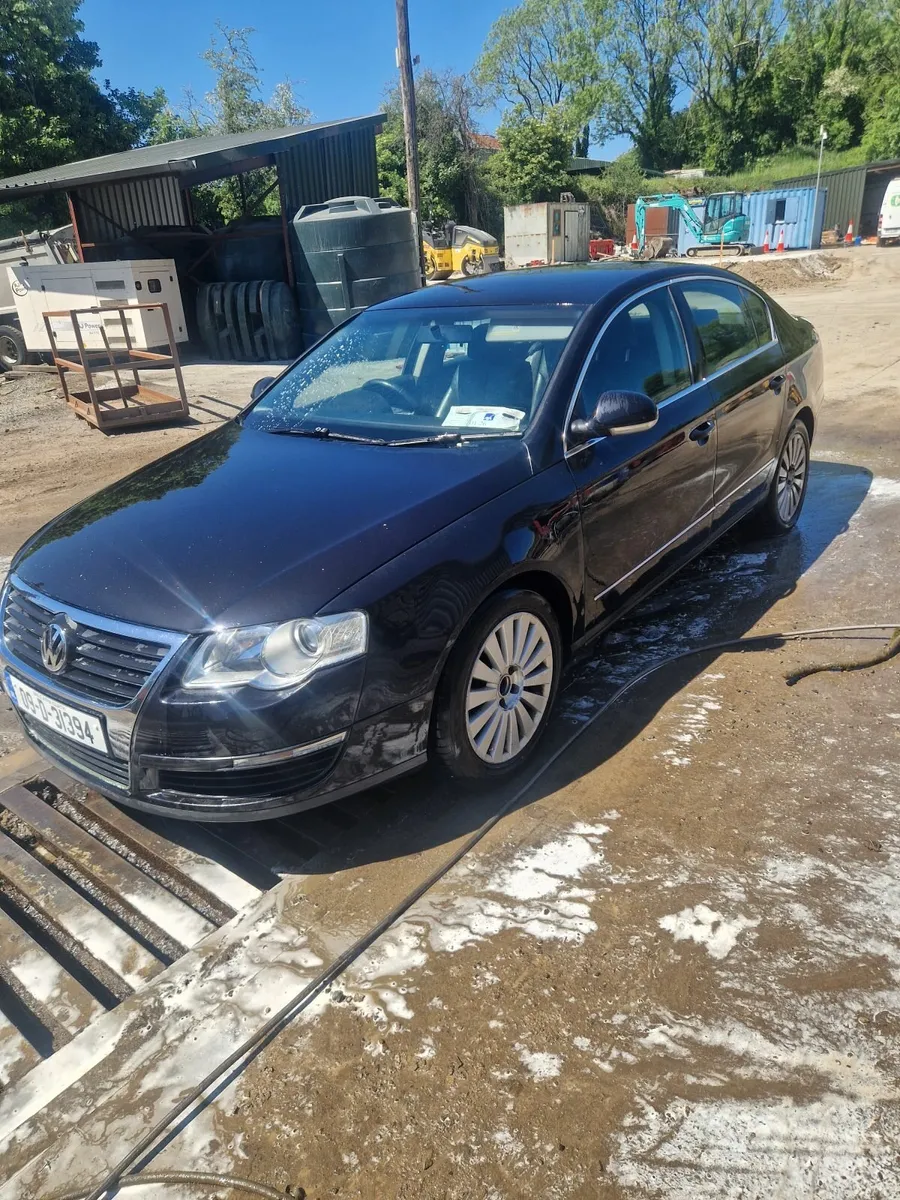 Volkswagen Passat 2009 - Image 4
