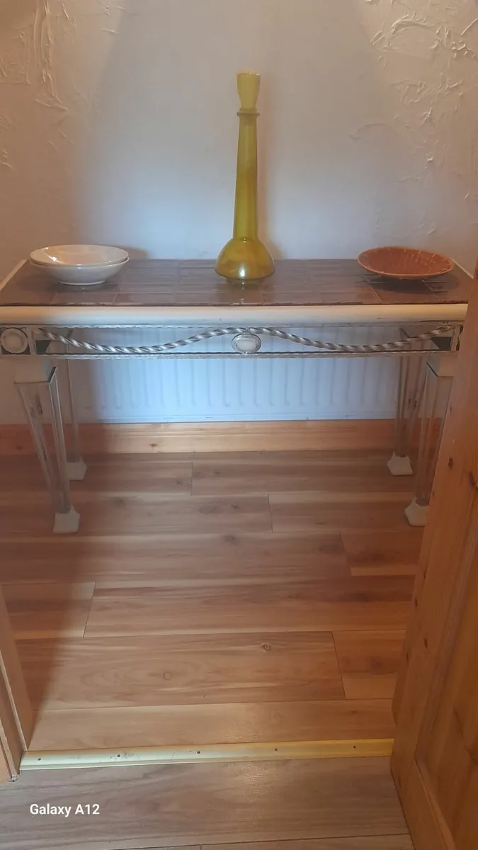 Hall table - Image 2
