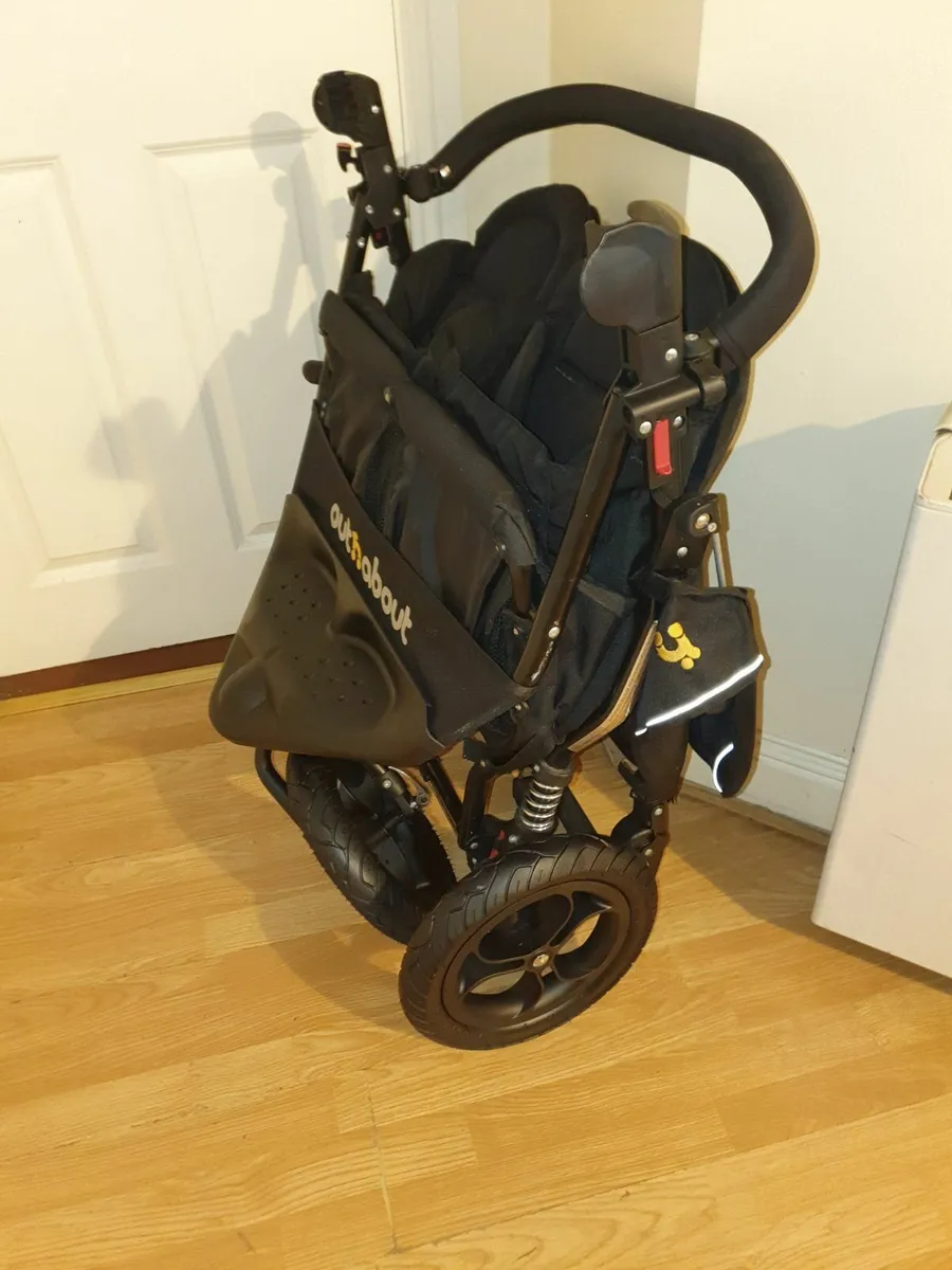 Very good condition out N about - Image 4